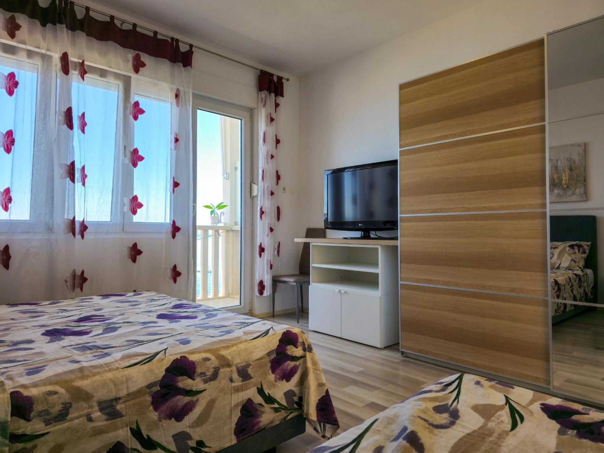 Apartments Neda Омиш Номер фото