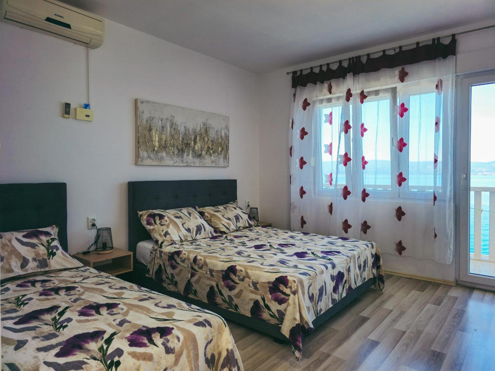 Apartments Neda Омиш Номер фото